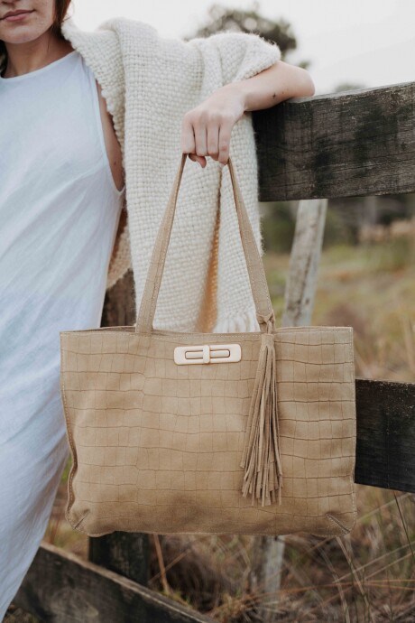 Cartera Madison Arena King