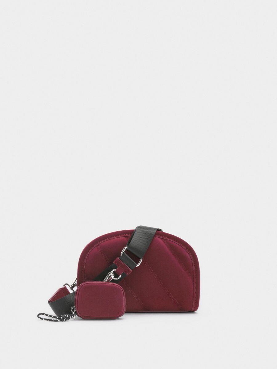 Bolso Bandolera Textura Suave Y Colgante burdeos