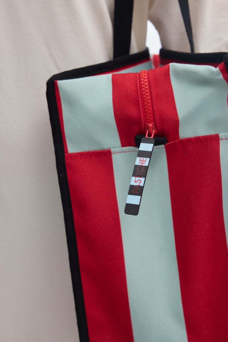 Tote Club Red