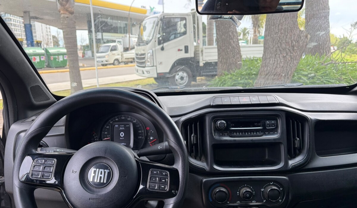 Fiat Strada Freedom DC 1.4 - 2021 Fiat Strada Freedom DC 1.4 - 2021