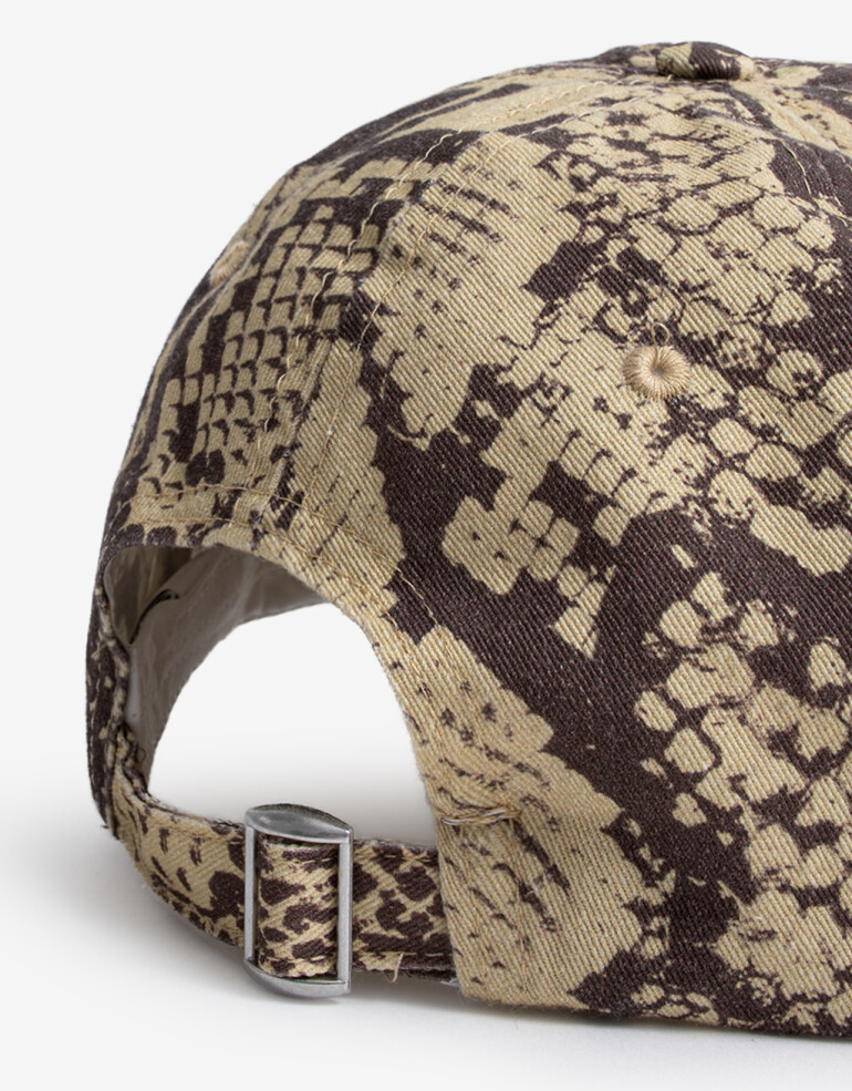 Caps Cap Con Estampado Snake Print - Estampado Animal Print