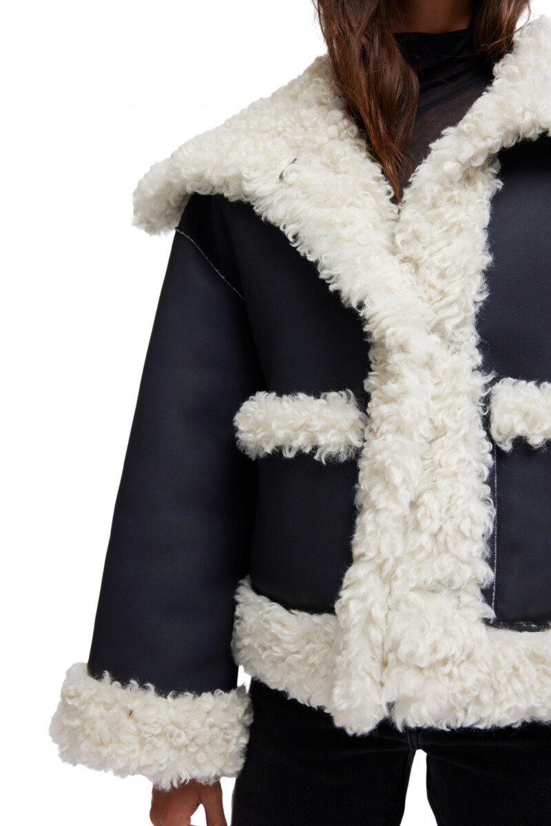 CHAQUETA KIKI Negro