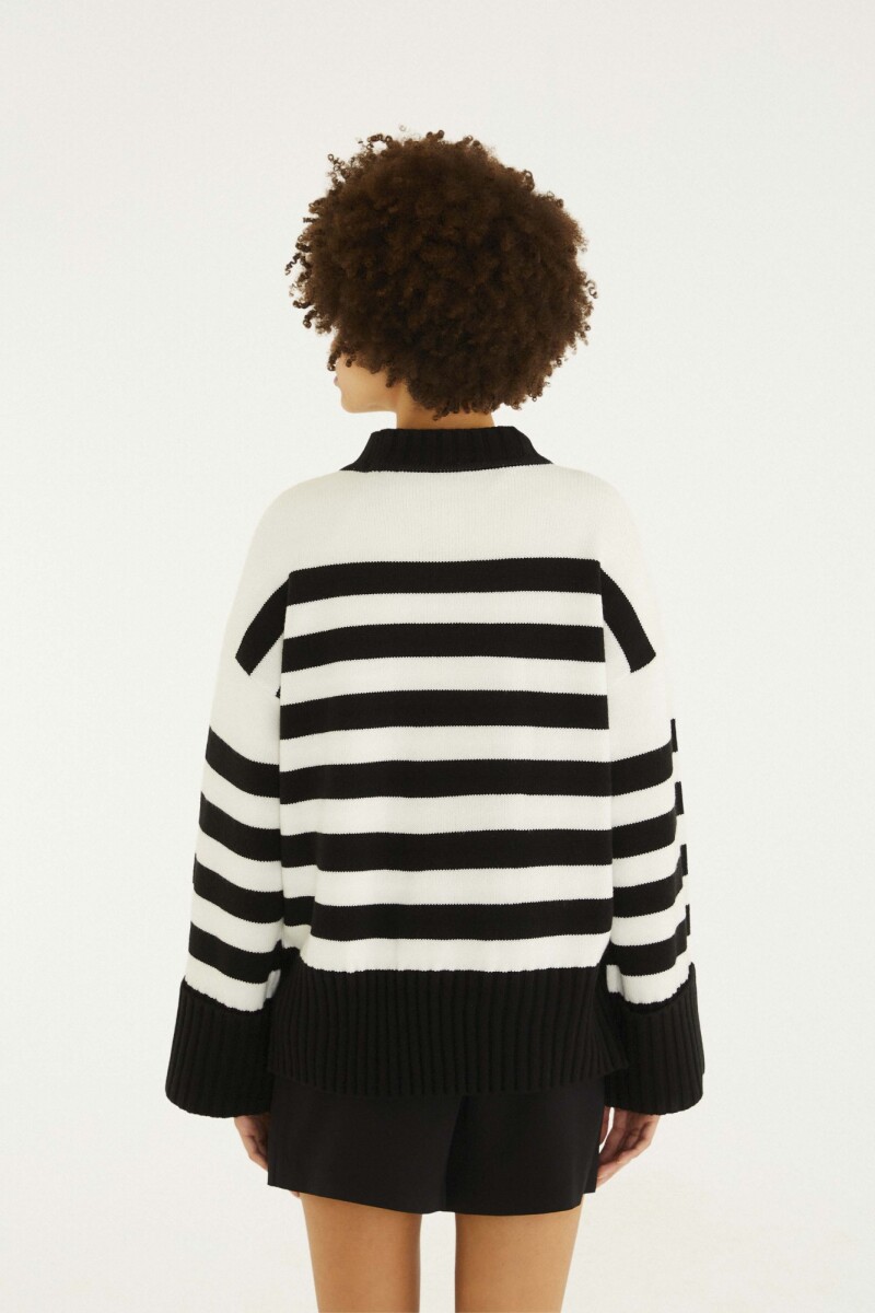 SWEATER Blanco Y Negro