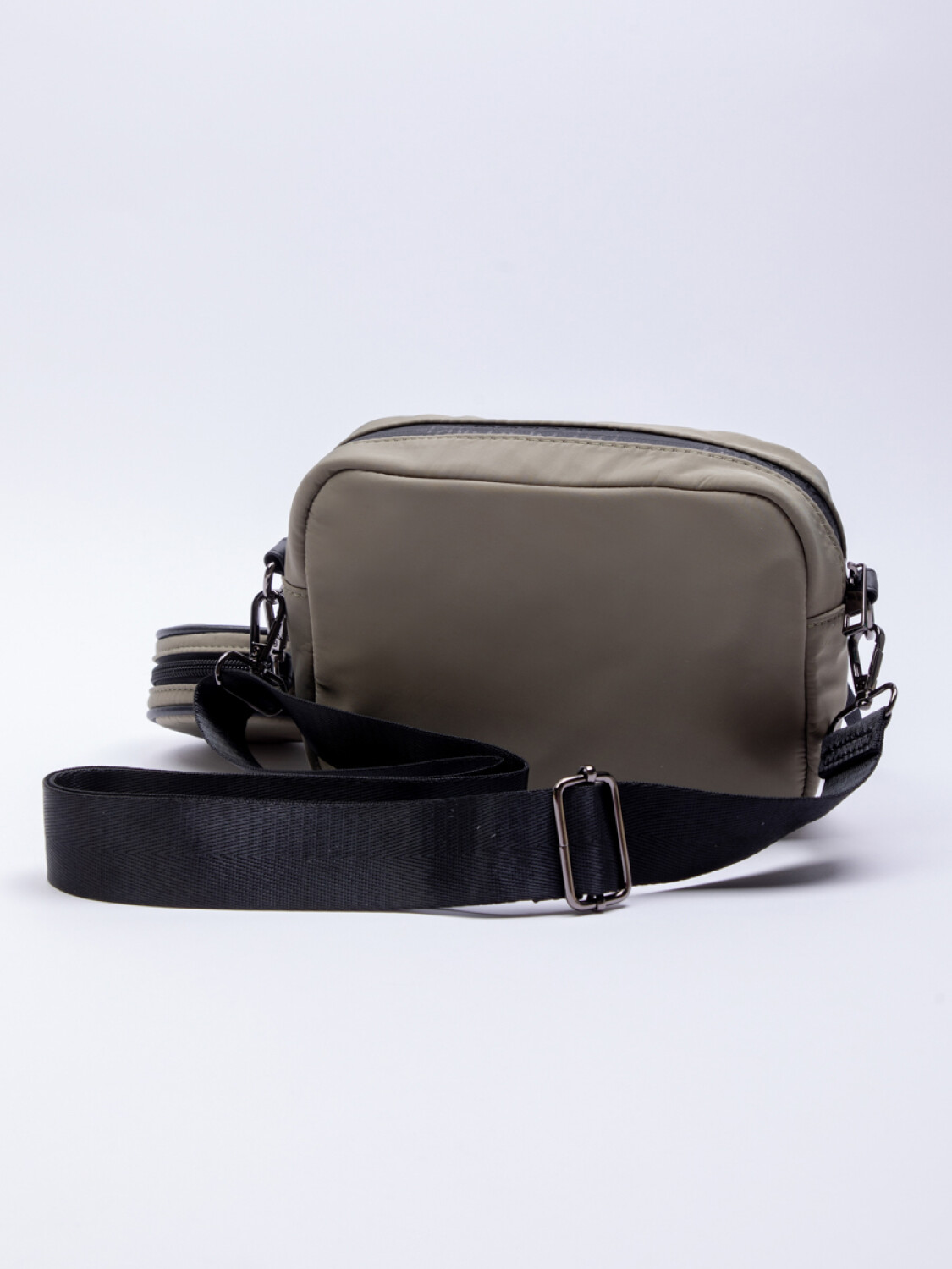 Cartera best sale verde militar