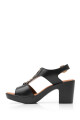 Sandalia Casual Flexi Con Herraje Esmaltado Negro