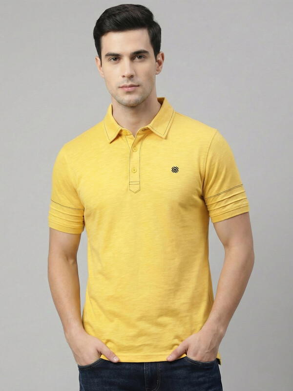 REMERA POLO MAORI MOSTAZA