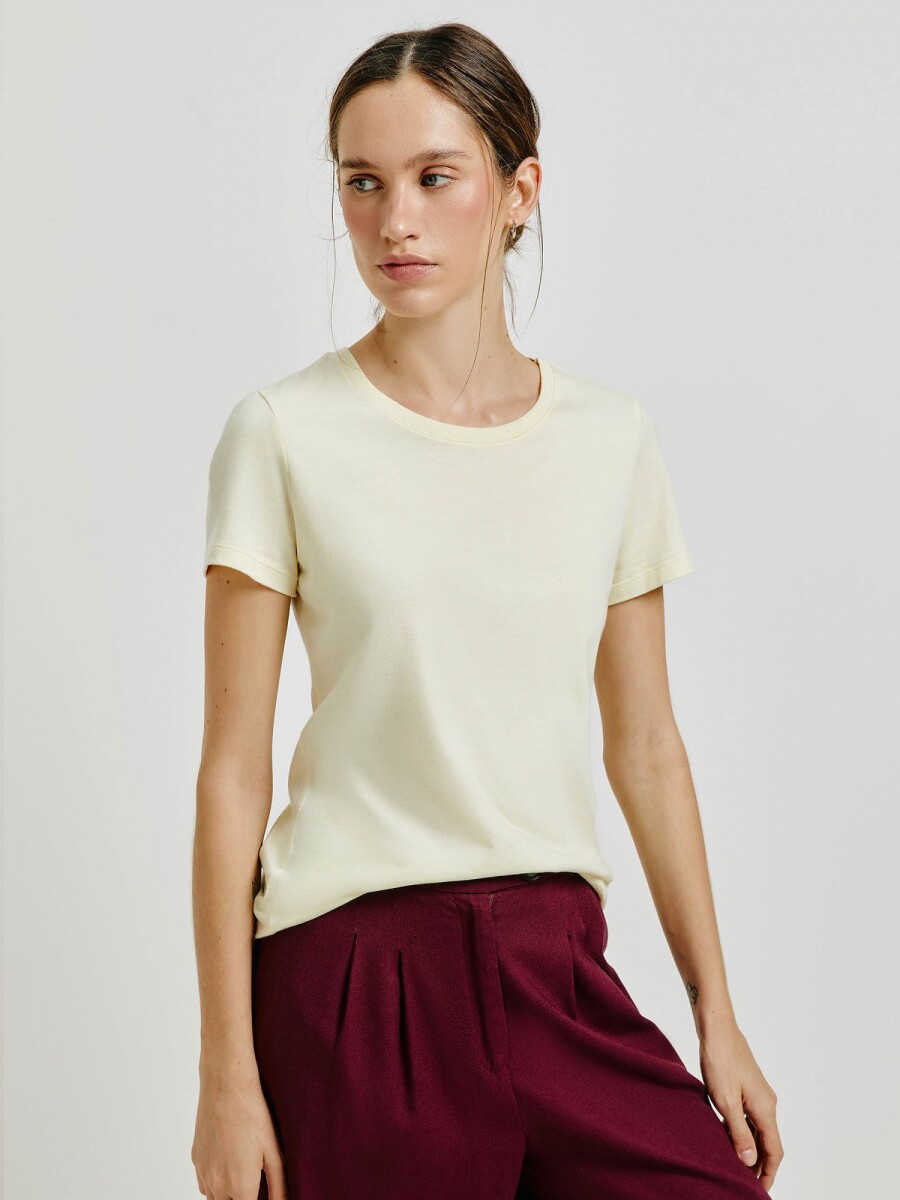 CAMISETA BÁSICA SLIM - AMARILLO 