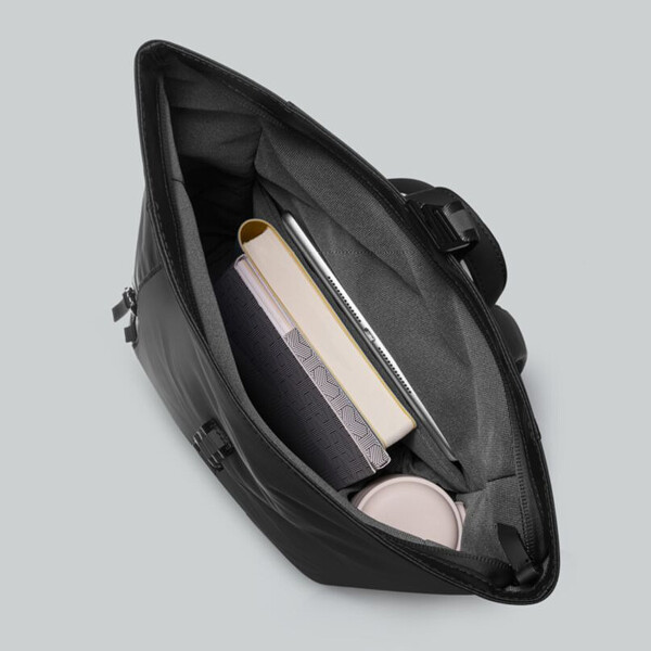 Mochila Gaston Luga Rullen MIni 12L C/Roll-top Impermeable Color Negro