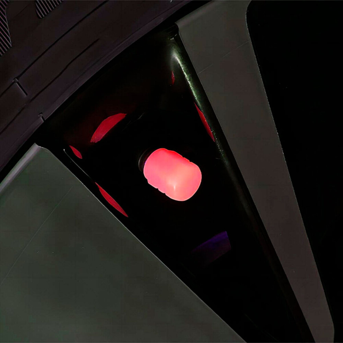ACCESORIO EXTERIOR - TAPA VALVULA NEUMATICO FLUO ROJA - 