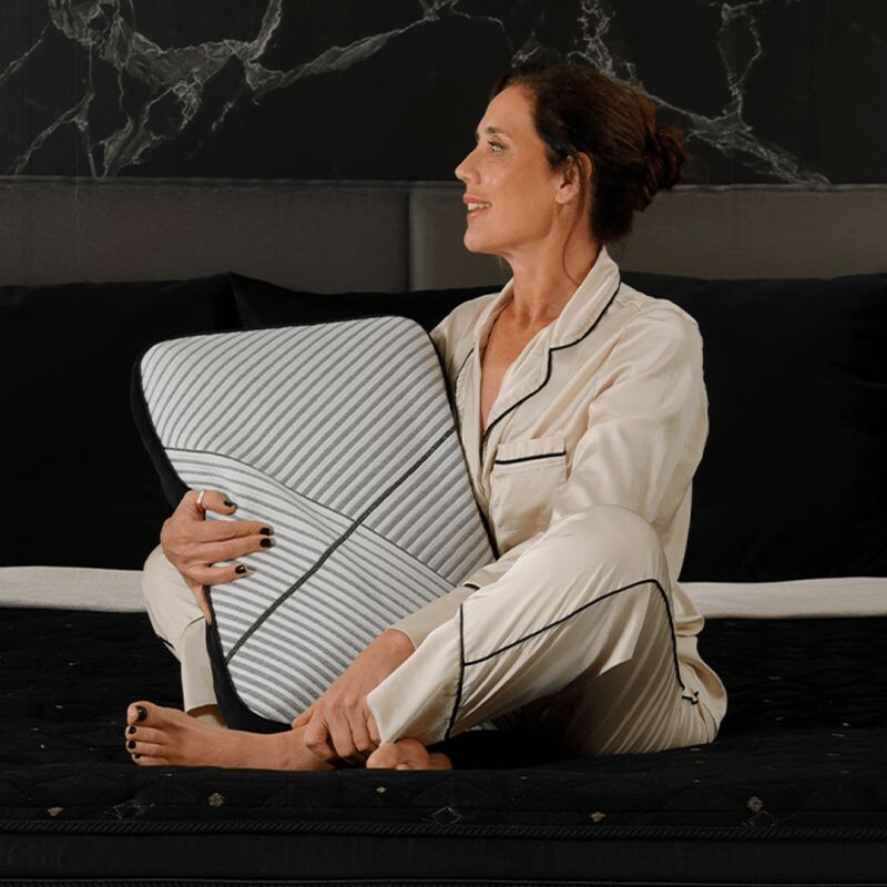 Almohada Simmons Black Intelligent Foam 60x40 Almohada Simmons Black Intelligent Foam 60x40