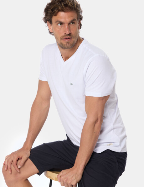 REMERA LISA ESCOTE V Blanco