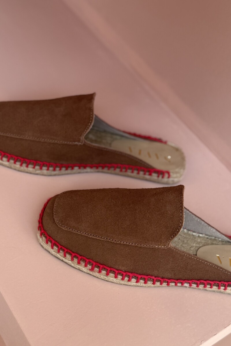 ZUECO PEACH Chocolate