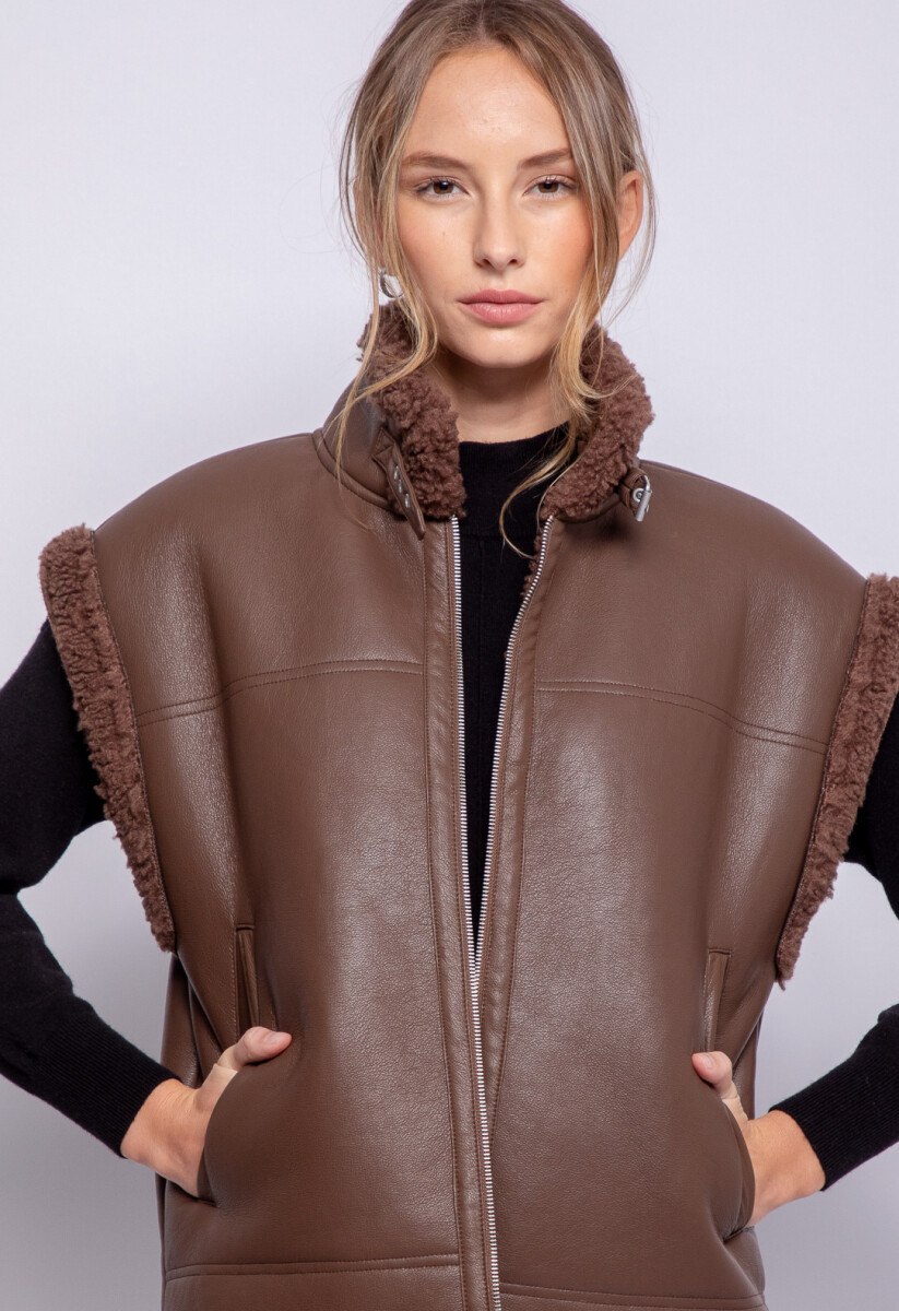 CHALECO AMPARO - Marrón Corteza 