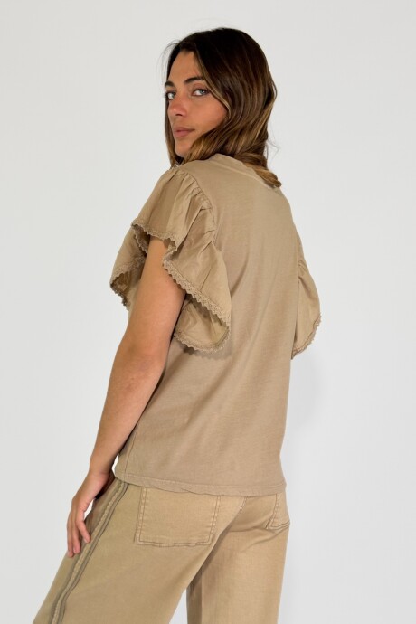 REMERA VELINO Camel