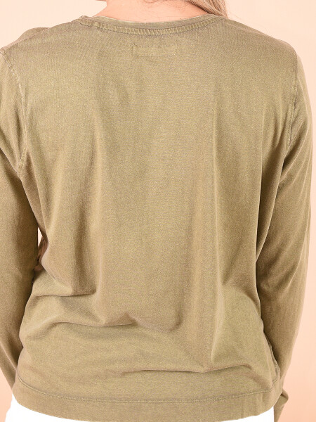 REMERA POCKET OLIVA