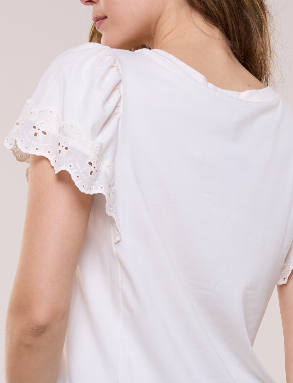 Remera Mangas Broderie Calado CRUDO