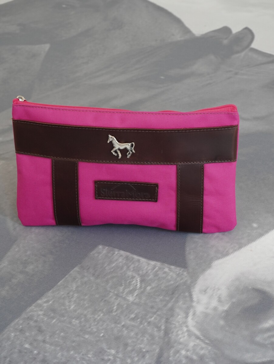Sobre Cartuchera Mustang - Chocolate / Fucsia 