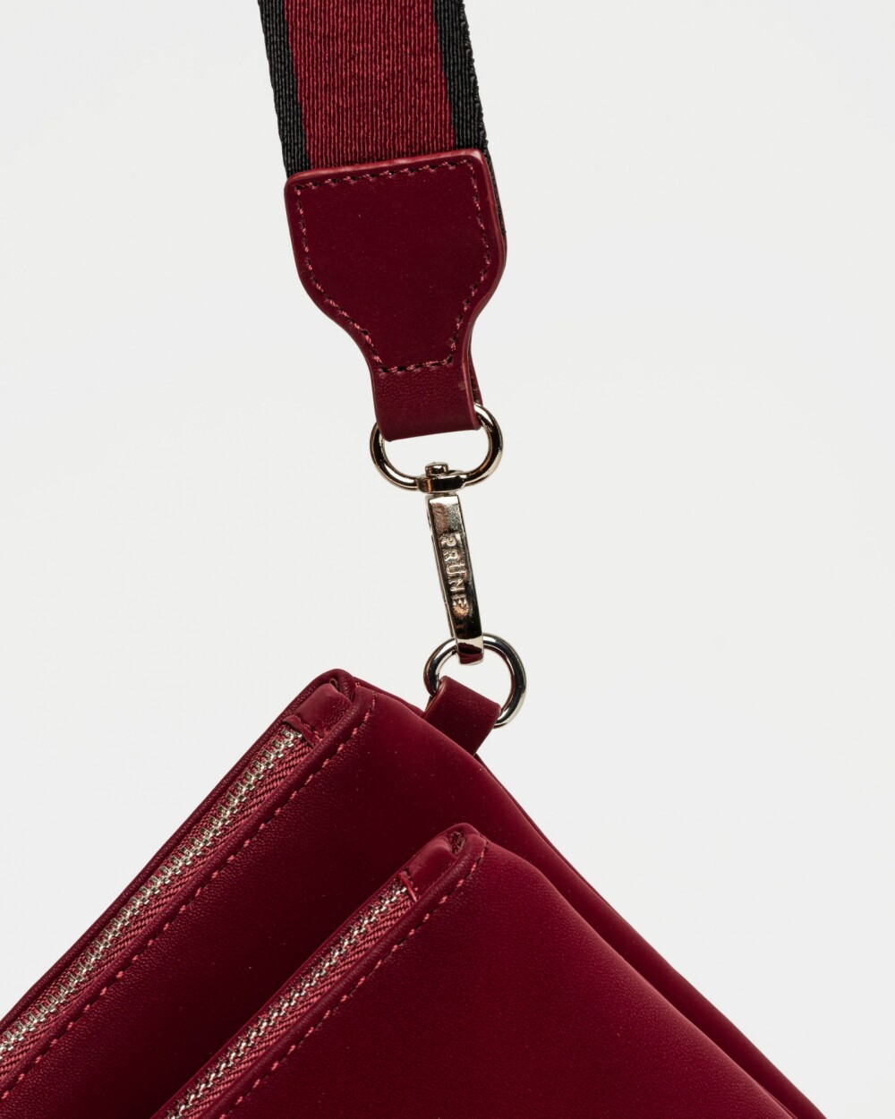 Bandolera Lily en gomato Bordeaux