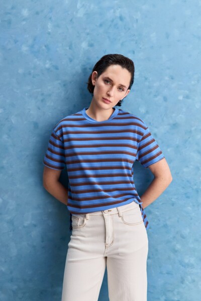 REMERA AMIATA Azul Regata
