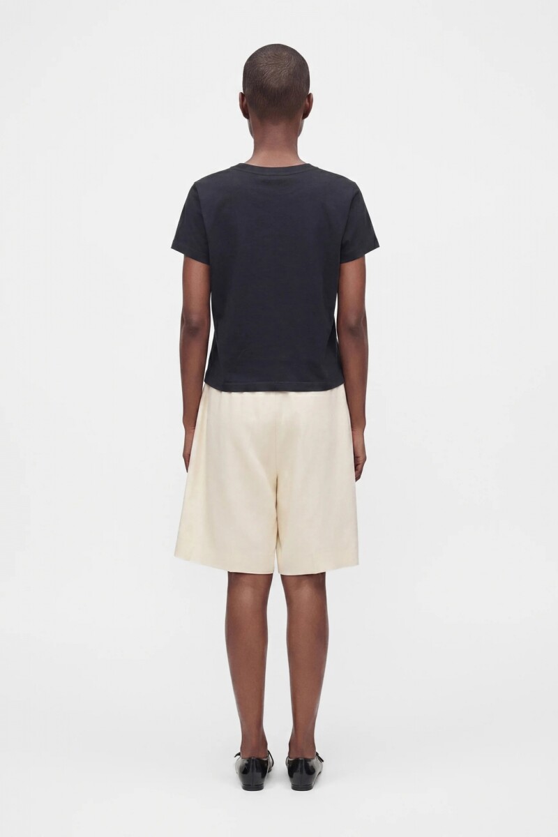 REMERA SHELLEY Negro