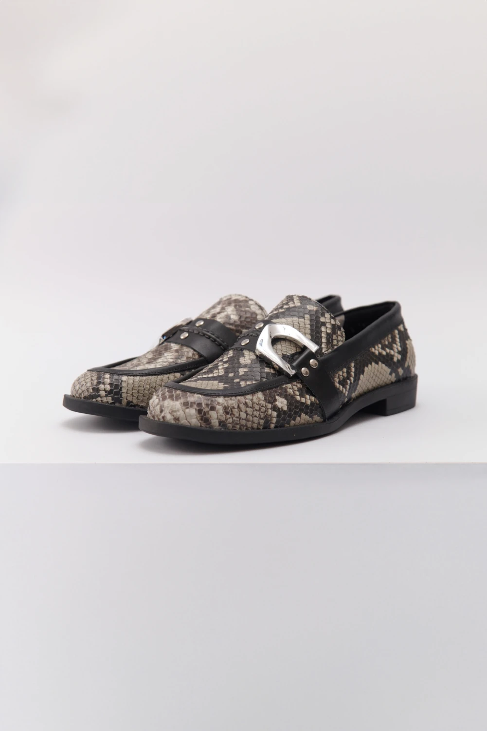 MOCASIN ANIMAL
