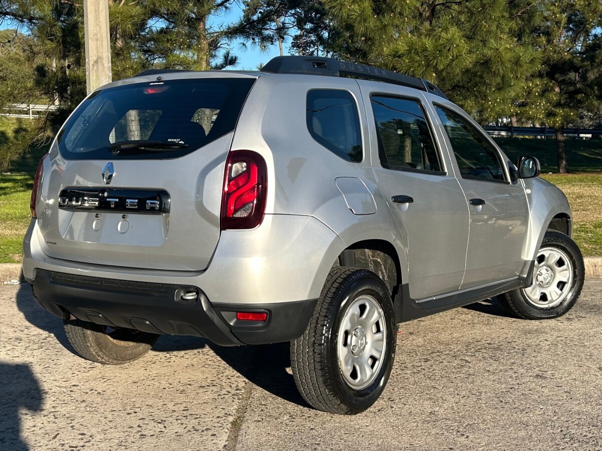 Renault Duster 2017 EXCELENTE ESTADO! | Permuta / Financia Renault Duster 2017 EXCELENTE ESTADO! | Permuta / Financia