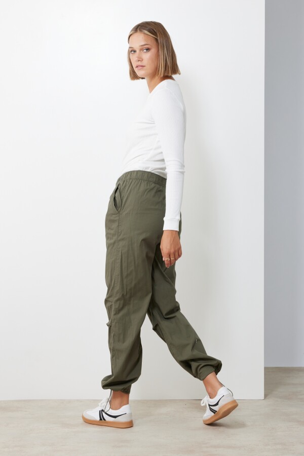 Pantalon Jogger OLIVA