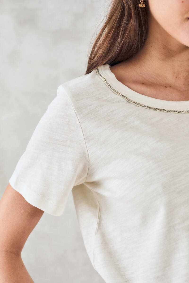 Remera Algodón Escote Metalizado Nácar