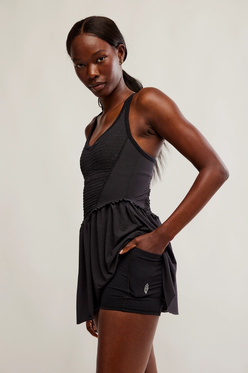 VESTIDO SMOCKIN HOT Negro