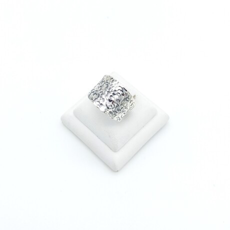 Anillo de plata 925 martillado. Anillo de plata 925 martillado.
