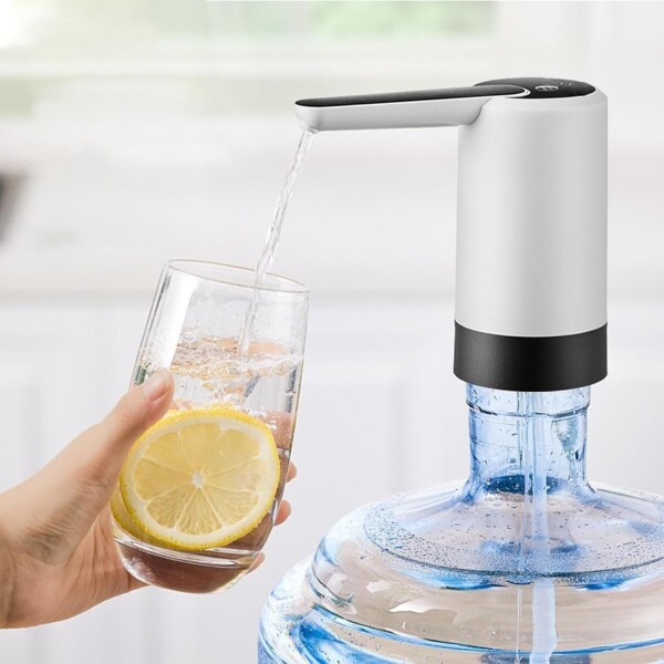 Dispensador Agua Bidon Bomba Eléctrica Automatica Recargable Variante Color Plateado Negro