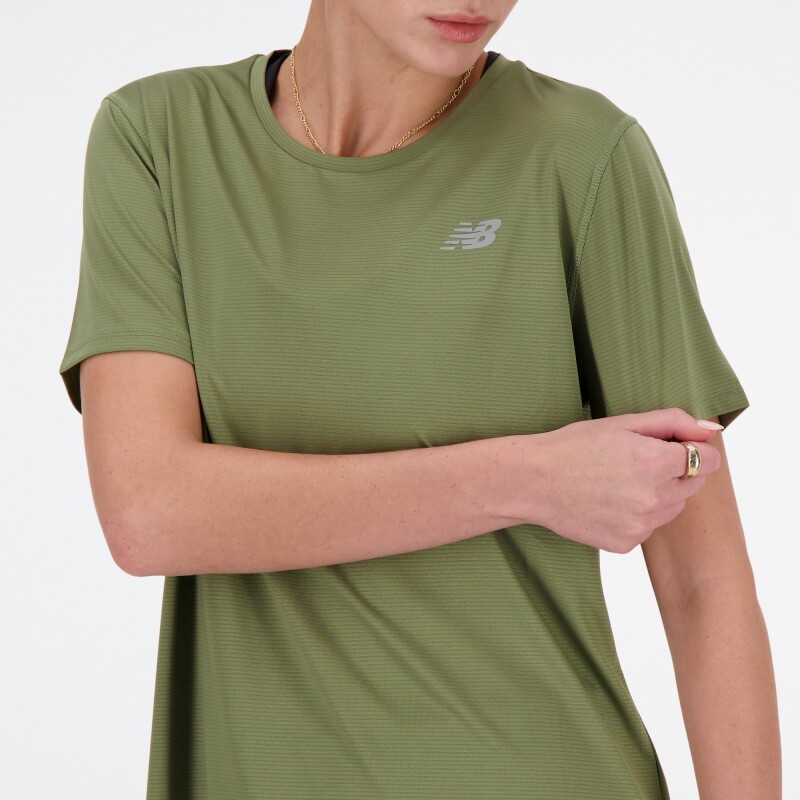 Remera New Balance de Dama - SHORT SLEEVE - WT41222DEK GREEN