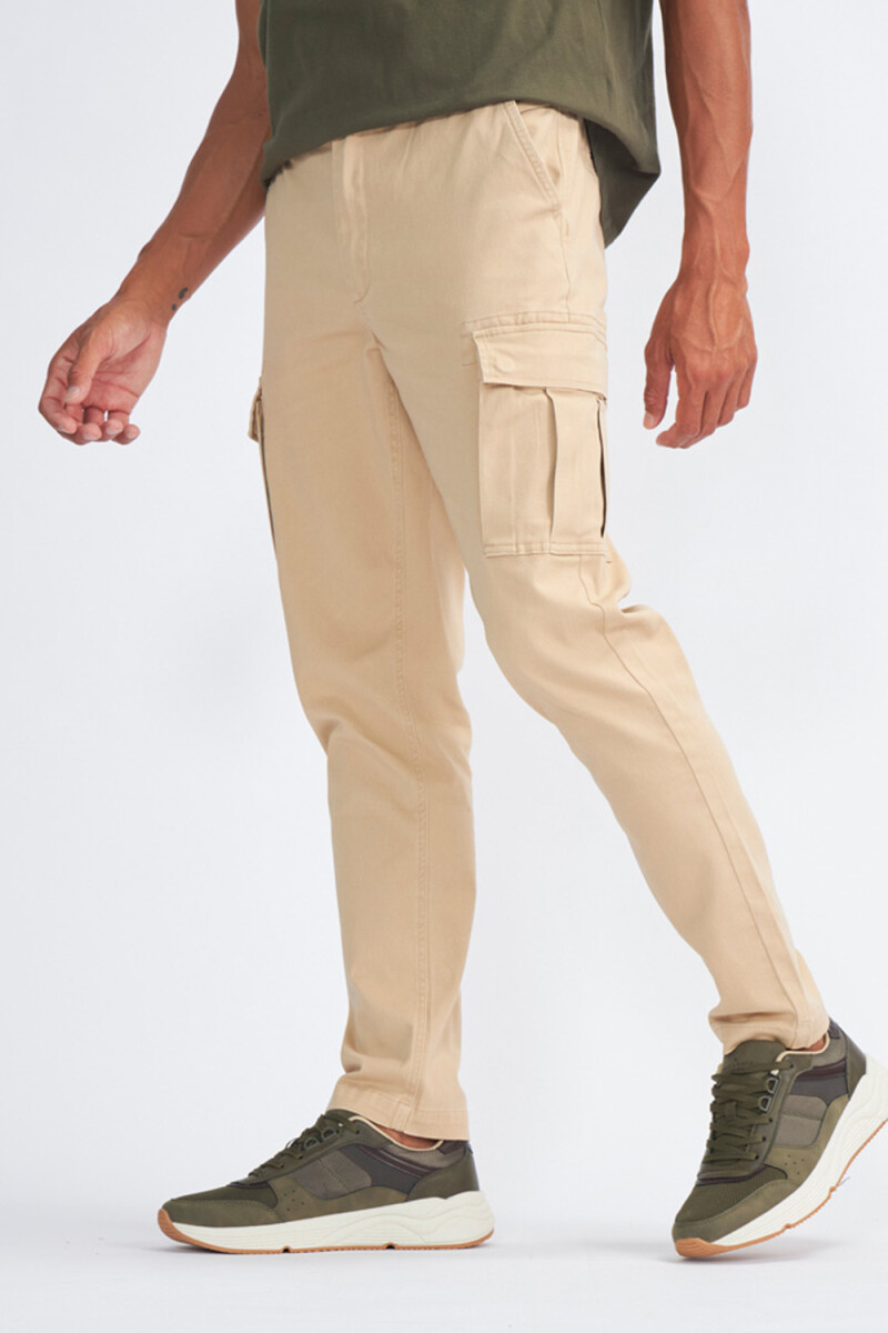Pantalón cargo clásico Taupe