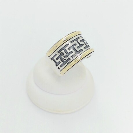Anillo de plata 925 con filetes en double oro 18 ktes. Guarda Griega. Anillo de plata 925 con filetes en double oro 18 ktes. Guarda Griega.