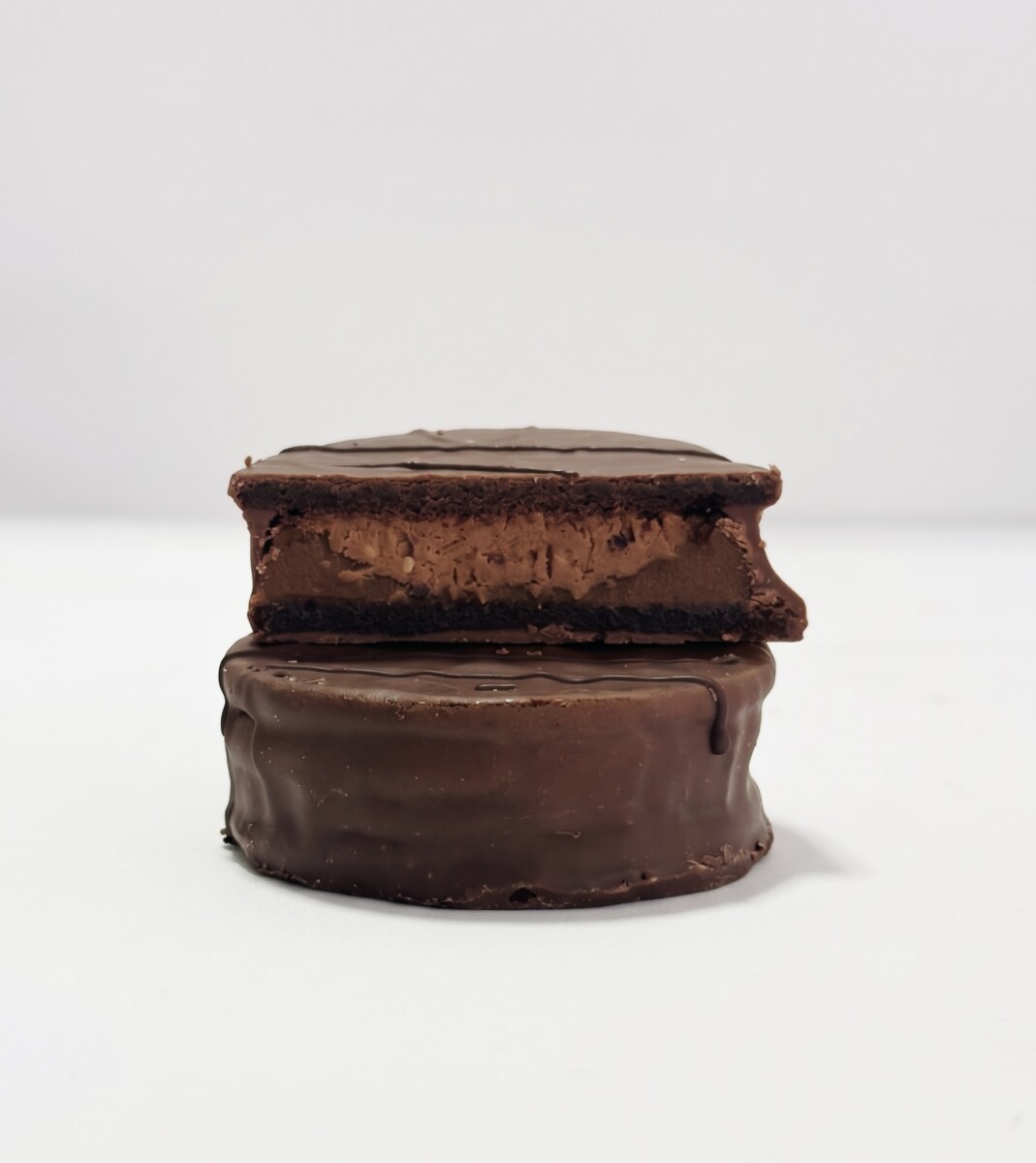 Alfajor Dubai Avellana y Dulce de Leche - Baño Leche 37% 