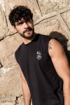 Remera Felix Negro