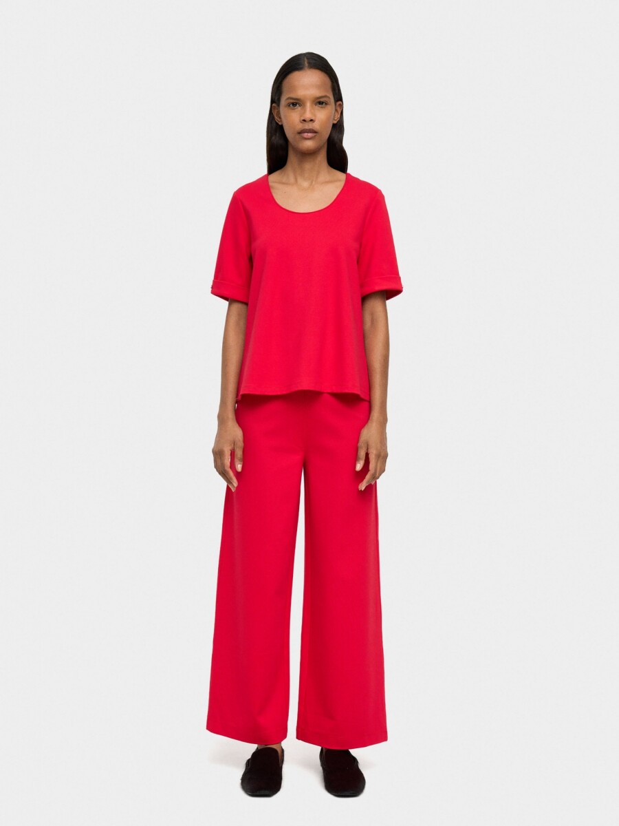 Camiseta Con Dobladillo rojo