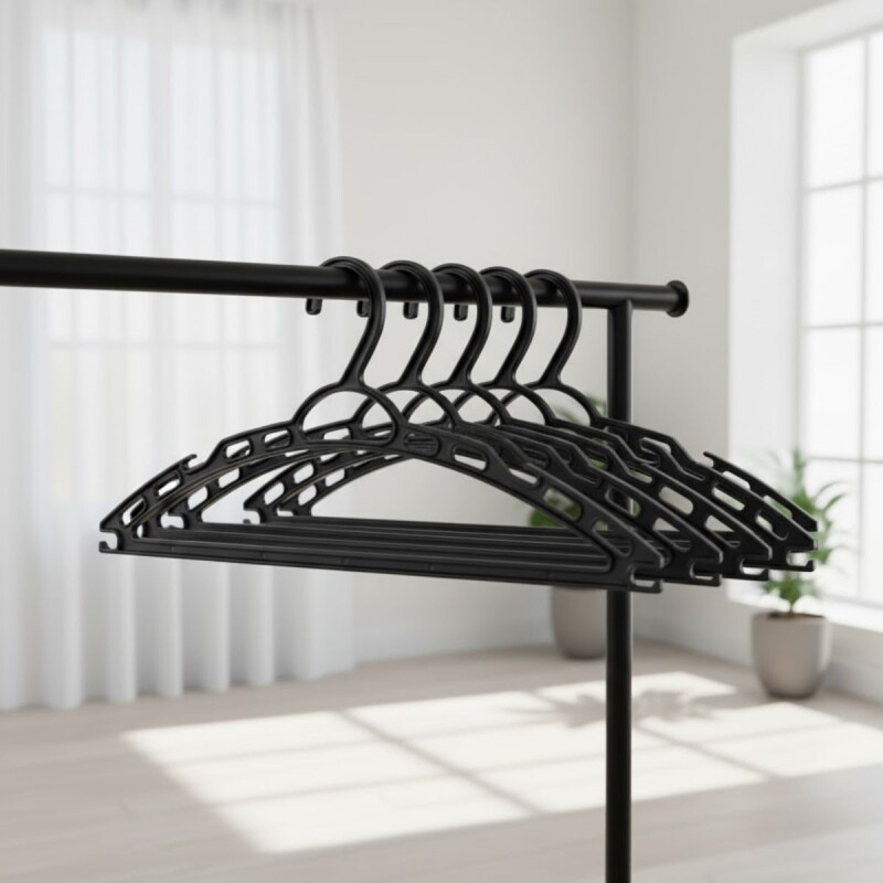 Pack X5 Perchas plásticas NEGRO