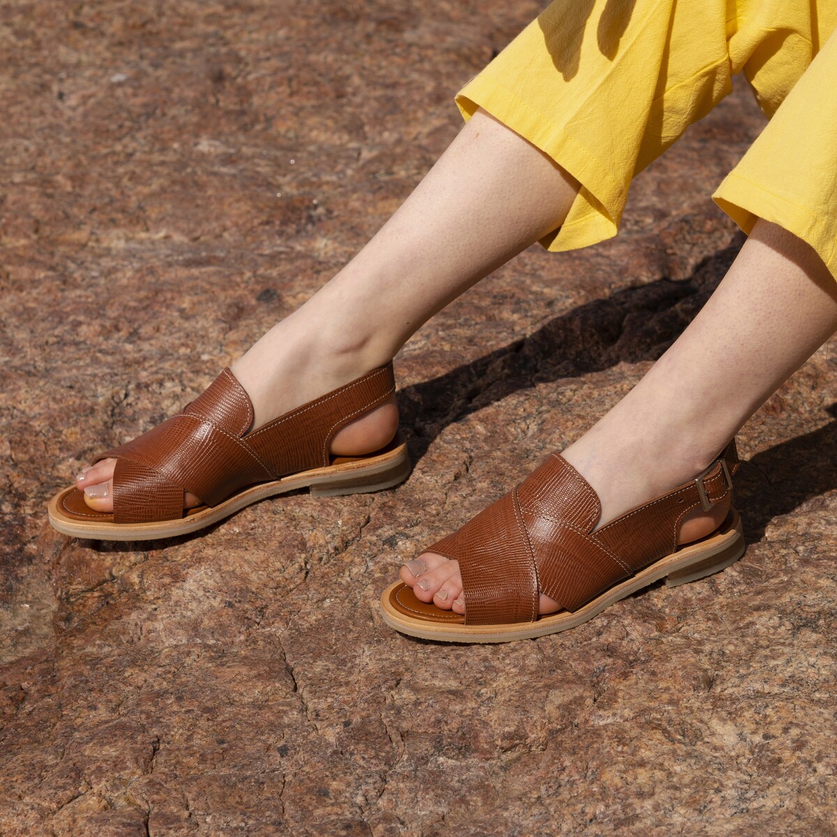 SANDALIAS VENET - CUERO CALLISTA - MARRON 