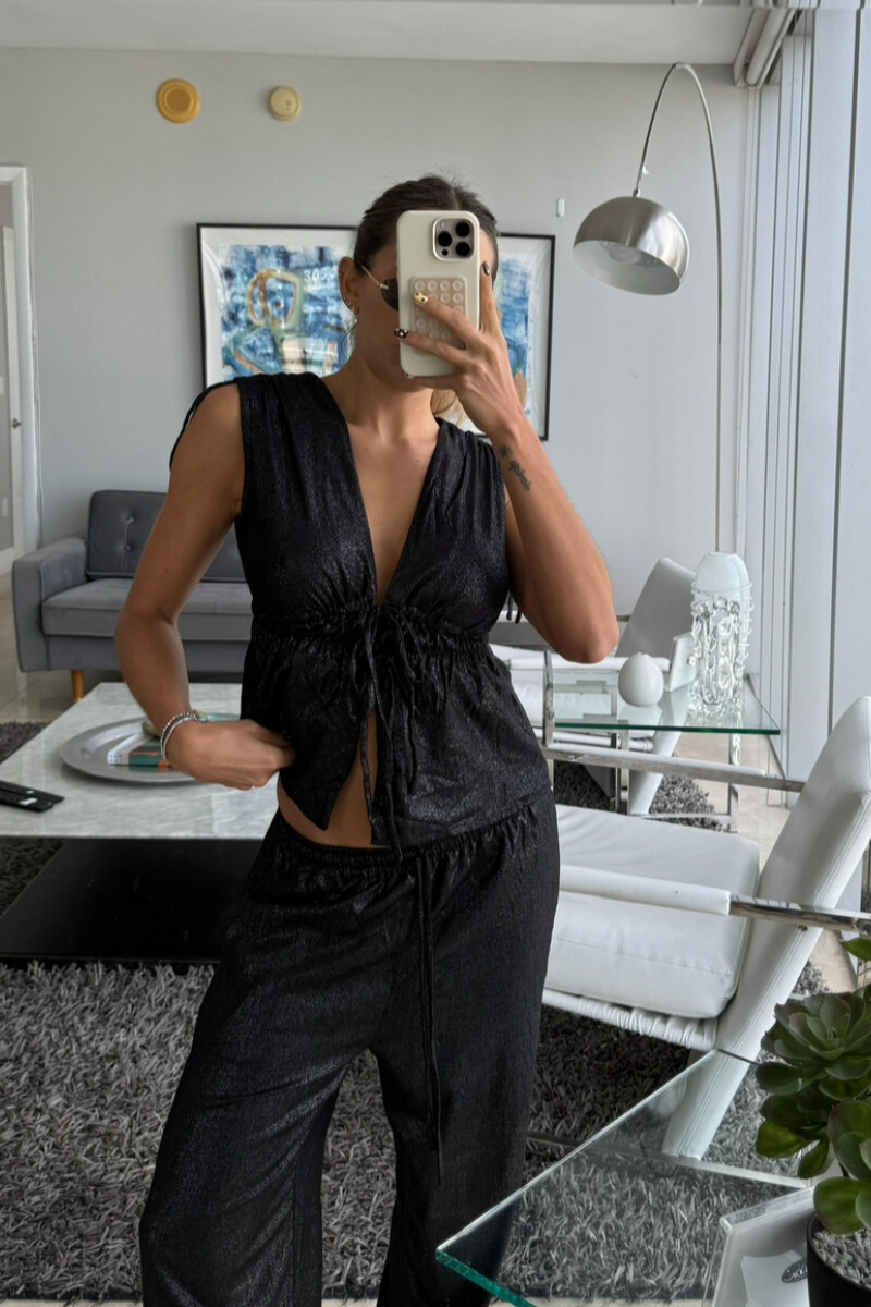 Blusa Mykonos Black Shine