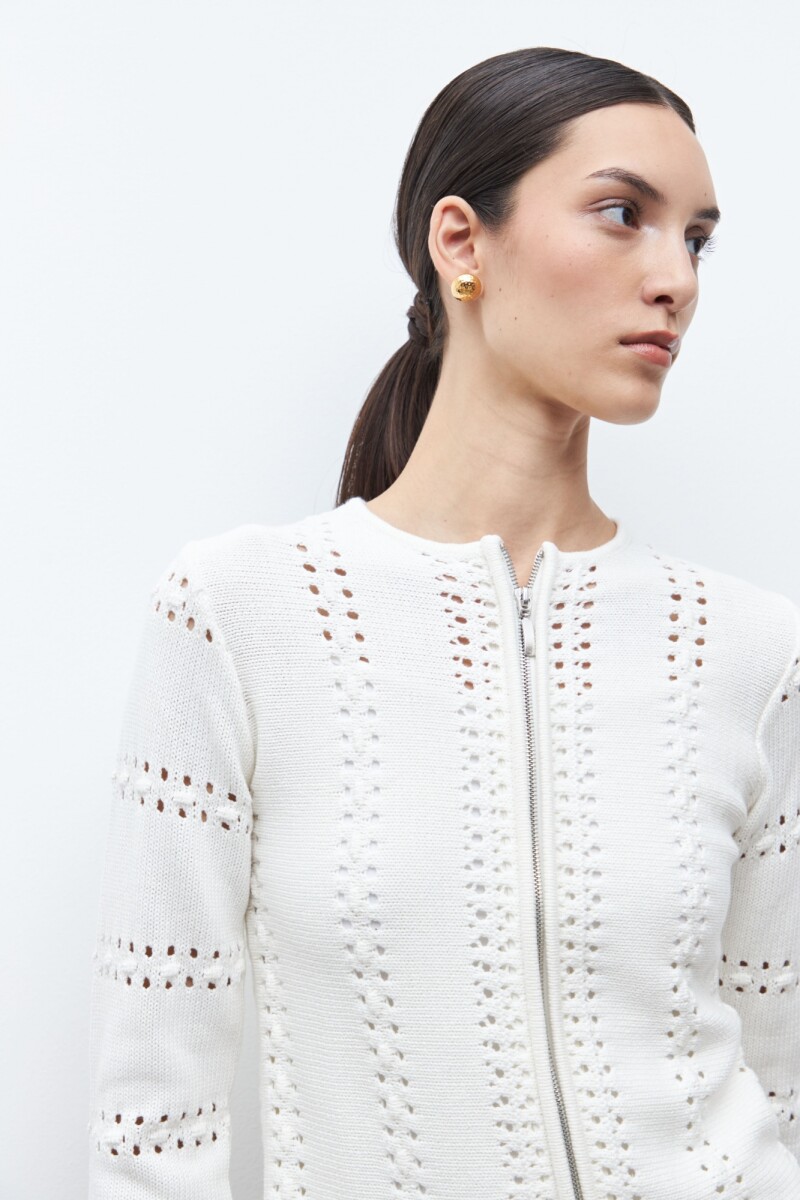 Chaqueta calada crudo