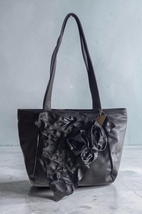 Cartera LIANA Línea Ottenta Cuero Negro Con Flores Cartera LIANA Línea Ottenta Cuero Negro Con Flores