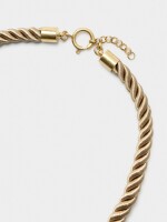 Collar Corto Con Corazón beige