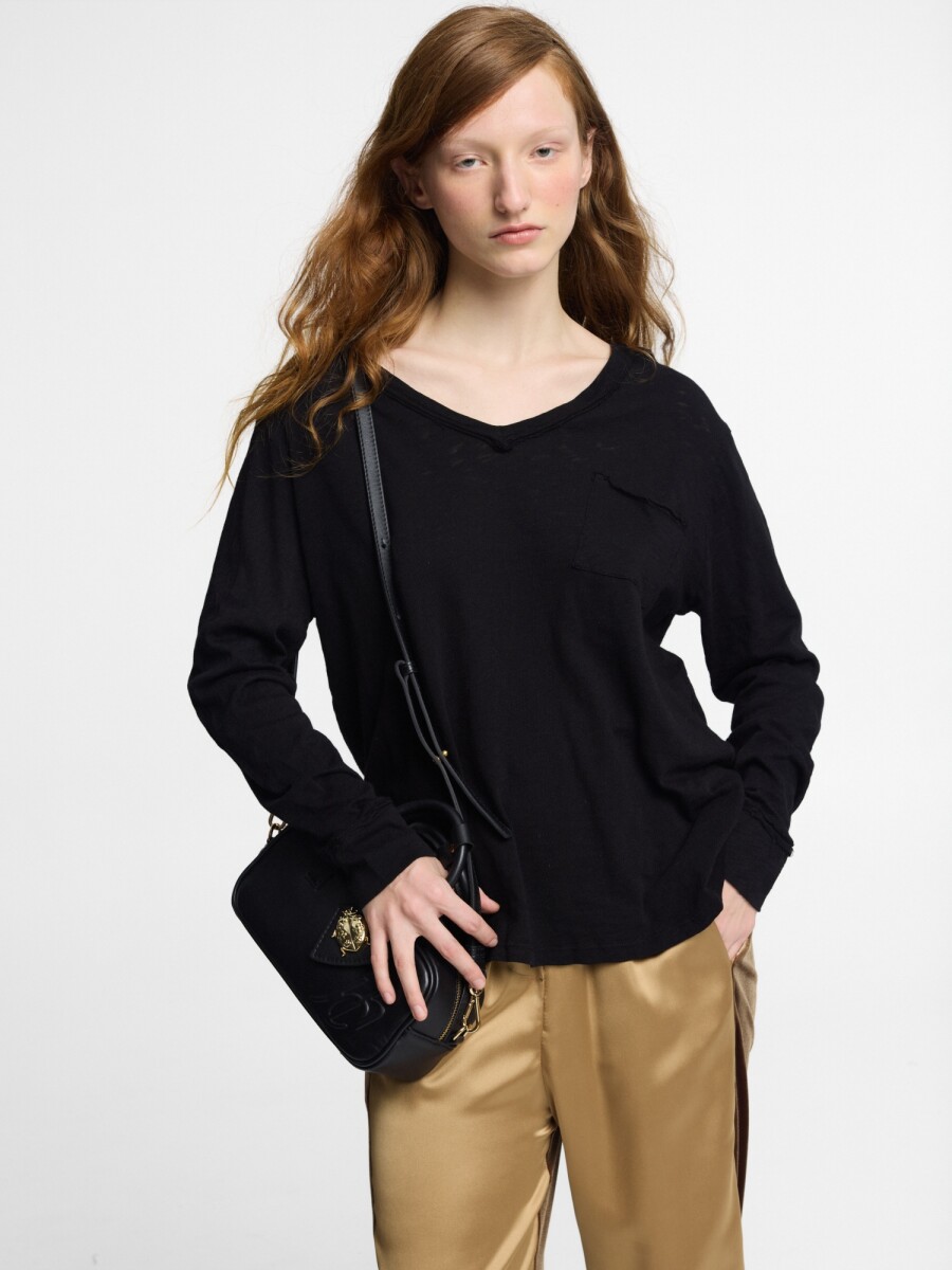REMERA 