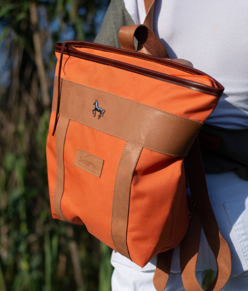 Mustang Backpack - Naranja 
