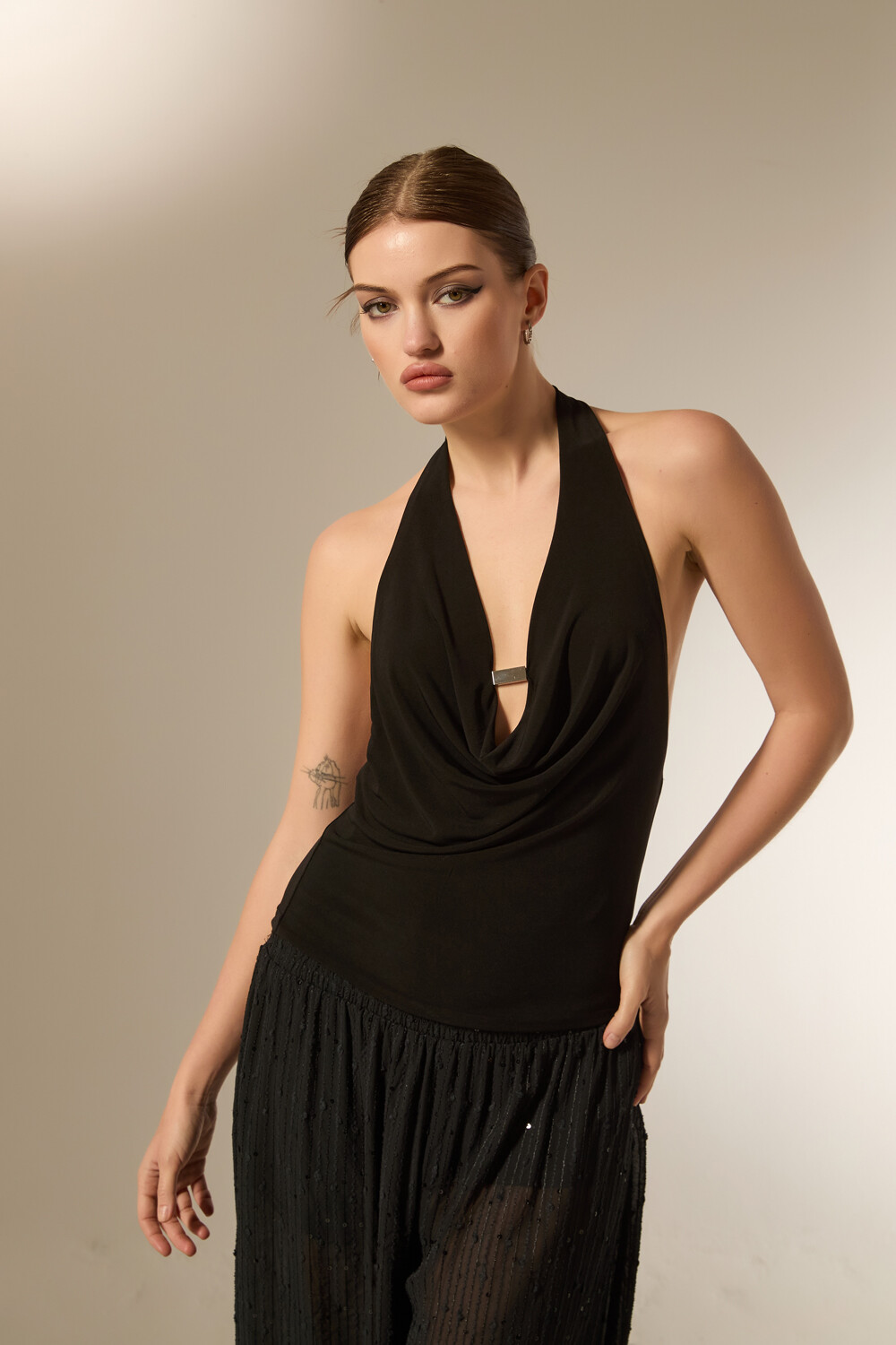Tops Vorine Negro
