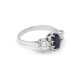 Anillo En Platino, Zafiro Oval Y Brillantes Anillo En Platino, Zafiro Oval Y Brillantes