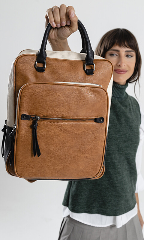 MOCHILA CARACAS SUELA ARENA Y NEGRO