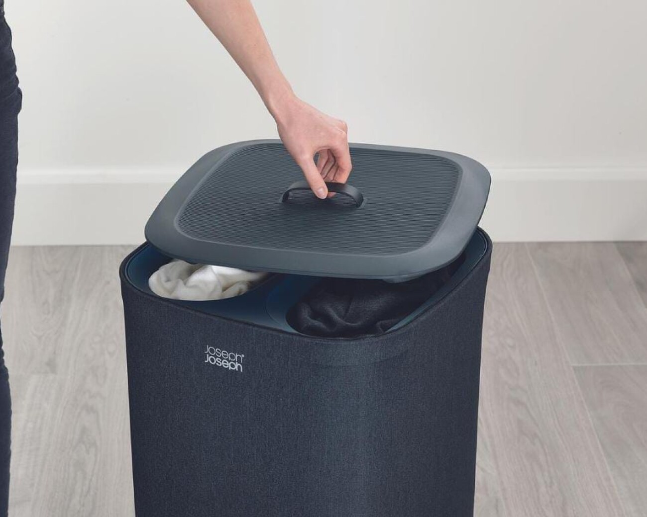 Cesto para ropa Tota 60L con separación – 2 compartimentos Negro