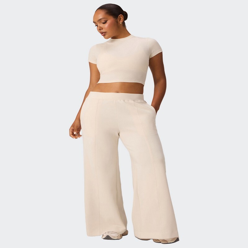 Remera Fabletics Cotton Crropped Beige